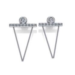 Pair of white gold earrings